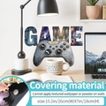 Adesivo murale controller da gioco con scritta GAME, misura 26x18cm per camere da gaming - Vortice di Particelle (Sfondo Nero)