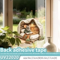 Charmante raamsticker van muis die leest in bed met UV-geprint glas-in-lood effect - Log Cabin (Zelfklevend) / Gemiddeld
