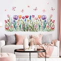 Aquarel muursticker met tulpen en vlinders voor decoratie van de woonkamerwand - Tulp en Madeliefje Stijl (AM25001) / 20*50