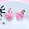 Heart-shaped glass pendant with pink star sequins and golden metal ring for DIY jewelry - 1.8 x 2.4cm / Light Pink