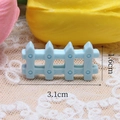 Light blue resin miniature garden fence 3.1x1.6cm for DIY dollhouse landscapes - 1.6x3.1cm / Sky Blue