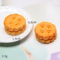 Λήψη macro από μίνι μπισκότα ρητίνης 1,9cm με ρεαλιστική υφή και λεπτομέρειες μεγέθους - Στυλ Μπισκότου με Βούλες