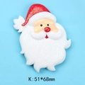 Dettaglio macro di Babbo Natale in resina con glitter, dimensione 51x68mm per decorazioni - Stile Babbo Natale con Grande Barba (11#) / Senza magnete