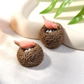 Detailansicht der Miniatur-Vogelnest- und Vogel-Figuren aus Harz für DIY-Bastelsets - Rosa