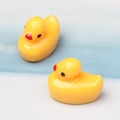Mini anatre in resina per artigianato DIY e decorazioni micro paesaggistiche 12mm - Giallo
