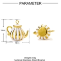 Vue macro du pendentif théière 14x15mm avec émail rayé et détails en acier poli - Théière Rayée Blanche (YF1477-3)