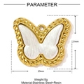 Dettaglio pendente a farfalla 25x21mm con bordo dorato a corda e inserto in resina - Farfalla (YF1531)