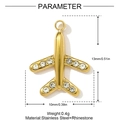 Dettaglio ciondolo aereo oro 13x10mm in acciaio inossidabile con ali di strass - Stile Forma Aereo (YH896)