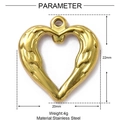 Vista dettagliata del ciondolo ad ala di cuore in acciaio inossidabile dorato da 22mm - Ciondolo Cuore Alato (XF243) / 5 Pezzi