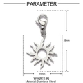 Détail d'un pendentif soleil en acier inoxydable de 15mm avec dimensions et fermoir mousqueton - Soleil de Flamme Argenté (XF514-1)