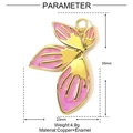 Roze emaille blad hanger afmetingen 35mm bij 23mm met koper en goud plating - Roze Driebladhanger (YE913-2)