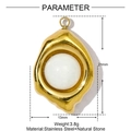 Gouden hanger met lavatextuur en natuursteen, toont afmetingen 21 mm x 13 mm - Gesmolten lavastijl met witte steen (YE1353-1)