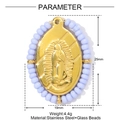 Vue détaillée du pendentif Vierge Marie en acier doré avec des perles de verre bleues - Pendentif Vierge Marie Bordure Perles Bleu Clair (YE1425-1)