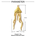 Gedetailleerd beeld van een gouden kwallen hanger van rvs met 41mm x 16mm afmetingen - Gehamerde Kwal (XF763)