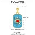 Detalle del colgante de tarot en esmalte azul con sol rojo y medidas de 30mm x 14mm - Sol Rojo Azul (YH1571)