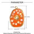 Detalle de dimensiones del colgante de girasol en esmalte naranja con incrustaciones - Sol Irregular Naranja (YK084-2)