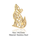 Détail du pendentif loup doré évidé montrant la taille 14x22mm en acier inoxydable - Loup Hurlant en Or (JN871-2)