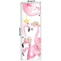 Gedetailleerde afmetingen voor roze flamingo muurstickers met bloemenhoeden en gouden kronen - 30x90cm