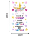 Detail van eenhoorn muursticker afmetingen 58x35cm met sterren en hartjes - Letter A