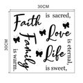 Detalle de vinilos de pared negros inspiradores con citas Faith Family Love y mariposas - 30*30cm