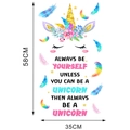 Detalle de pegatinas de pared de unicornio y plumas con medidas 58x35cm infantiles - Unicornio con Frase (4661916432220)