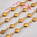 Cadena de eslabones de rombo dorado para joyería DIY con tamaño 12x9mm y dos hoyos - Geométrico / Dorado