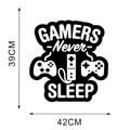 Dettaglio dell'adesivo murale gamer in PVC impermeabile con misure 39x42cm per cameretta - Nero