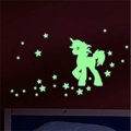 Adesivi murali luminosi con unicorno e stelle per decorazione camera da letto bambini - 30*21cm / Verde fluorescente