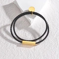Pulsera de doble capa de cuero PU trenzado negro con un colgante redondo dorado - Cuerda Negra (Dorado)