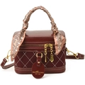 Bolso caja retro burdeos para mujer con panel acolchado y detalle de asa con seda - Burdeos