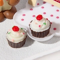 Mini cupcakes aux fraises en résine pour coques DIY et décors de maison de poupée - Fond Café Fraise