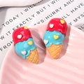 Bunte Harz-Eiscreme-Anhänger mit Herzdetails für DIY Handyhüllen-Zubehör - Rosenrot Blau Herz Eistüte