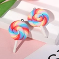 Ciondolo lecca-lecca arcobaleno in argilla polimerica con gancio in metallo argento - Con Vite ad Occhiello / Arcobaleno Stile 3