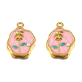 Pendentifs tulipe rose en émail avec bordures dorées et détails de perles blanches - Rose de Perle