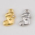 Christmas stocking alloy pendants in gold and silver finish with heart and snowflake motifs - Silver Tone (5953781337464) / Christmas Sock