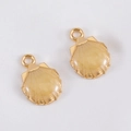 Emaille Meeresmuschel Anhänger in blassgelb mit goldenen Metallfassungen - Muschel Beige (13x18.4)