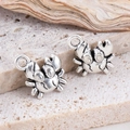 Antique silver crab charms in alloy for DIY jewelry making and necklace crafts - Crab