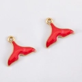 Colgantes de cola de ballena en esmalte rojo con bordes dorados para joyas DIY - Cola de Pez