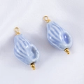 Blaue und weiße Marmorkeramik-Anhänger mit goldenen Edelstahlschlaufen - 2 Stück/Set / Lichtblau-violett