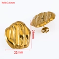 Boucles d'oreilles dorées en acier inoxydable à texture ondulée, taille 24mm par 22mm - Style Carré Ondulé (Or)