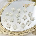 Parelmoer witte bloem kralen spacers voor DIY sieraden maken en haaraccessoires maken - Vier-blaadjes Bloem Stijl