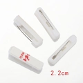 Base per spilla in plastica bianca 2,2cm adesiva con ago in metallo per distintivi fai-da-te - Stile Mini (PJ3124-XS)