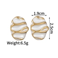 Detailed view of oval wavy enamel earrings with dimensions 1.9cm by 2.5cm and weight 6.5g - Oval Wavy Style (E1099 Gold) / Gold