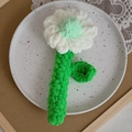 Handmade white crochet chamomile flower with green stem in a ceramic dish - Ornament / Finished Flower / Mint Green