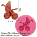 Rosa Silikonform in Kinderwagenform für Fondant-Dekorationen und DIY Backen von Torten - Kinderwagenform / Zufällig