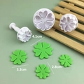 Set da 3 tagliapasta a espulsione in plastica per fiori a cuore in misure 4,1/3,3/2,8 cm - Set Tagliapasta a Stantuffo Cuore Fiore