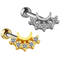 Dettaglio di orecchini a lobo luna in oro e argento con zirconi e chiusura a vite a sfera - Mezzaluna Intarsio in Fila (#26 Platino)