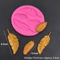 Pink feather silicone mold for fondant and cake decor with fine golden texture details - Feather / Random (Pink)