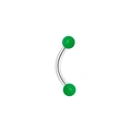 Détail d'un piercing incurvé en acier avec des boules en acrylique vert vif - Style Boule Pleine Vert Émeraude (L3120413)
