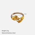 Detail of stainless steel hand-shaped ring showing 17mm inner diameter and 2.6g weight - US 7 / Hands Hugging Style (YHTSR-250319)